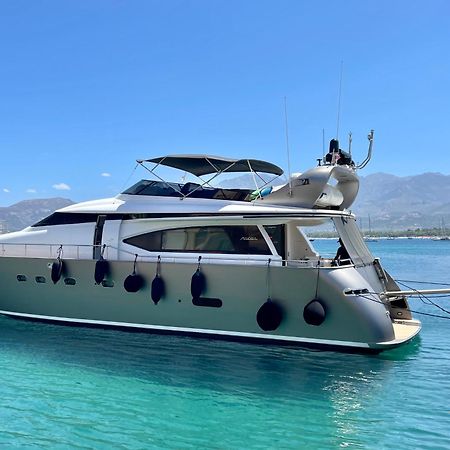 Motoryacht 21 Avec Equipage Otel Barselona Dış mekan fotoğraf