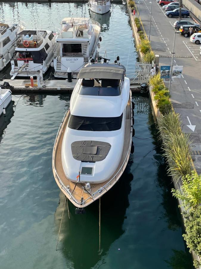 Motoryacht 21 Avec Equipage Otel Barselona Dış mekan fotoğraf